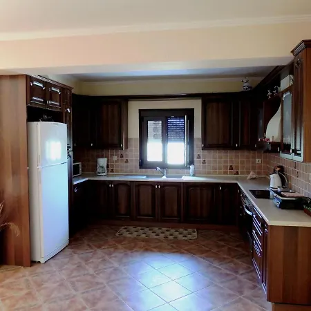 Meda House Kyparission