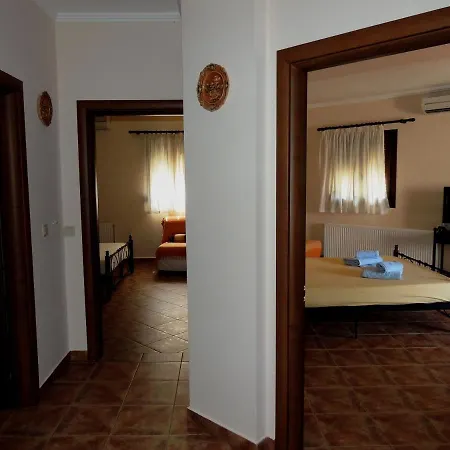 Meda House Hotel Kyparíssion